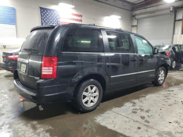 2010 Chrysler Town & Country Touring