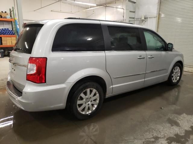 2012 Chrysler Town & Country Touring L