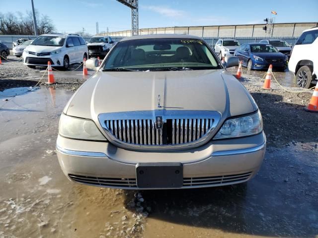 2006 Lincoln Town Car Signature