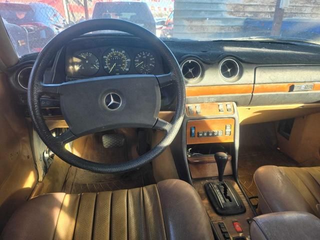 1985 Mercedes-Benz 300 DT