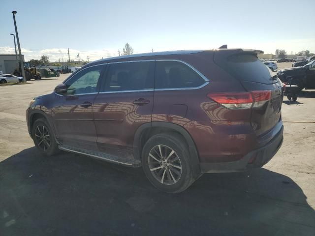 2017 Toyota Highlander SE