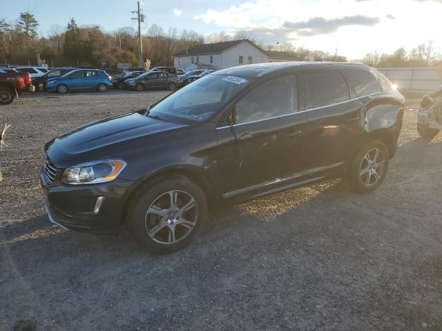 2015 Volvo XC60 T6 Platinum