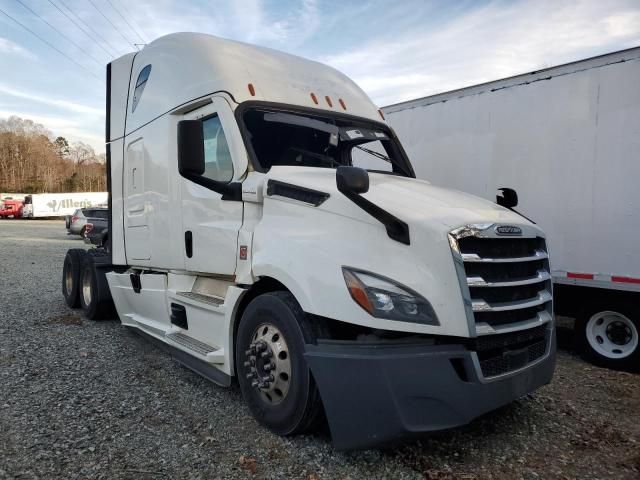 2022 Freightliner Cascadia 126