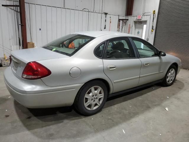 2006 Ford Taurus SE