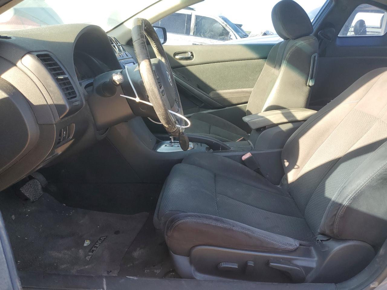 2011 Niss Altima