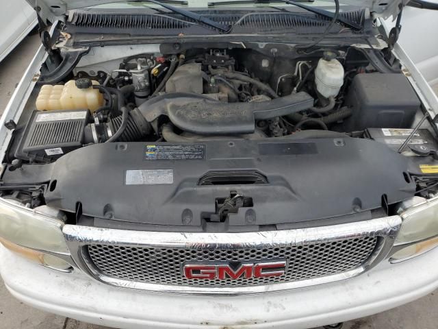 2004 GMC Yukon XL Denali