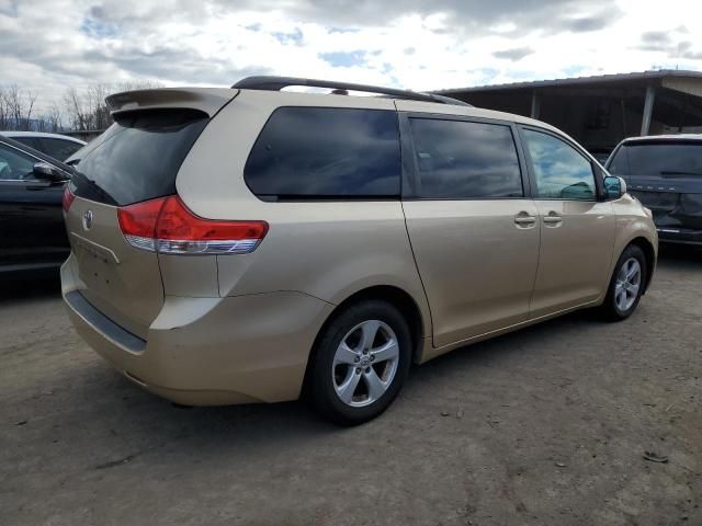 2012 Toyota Sienna LE