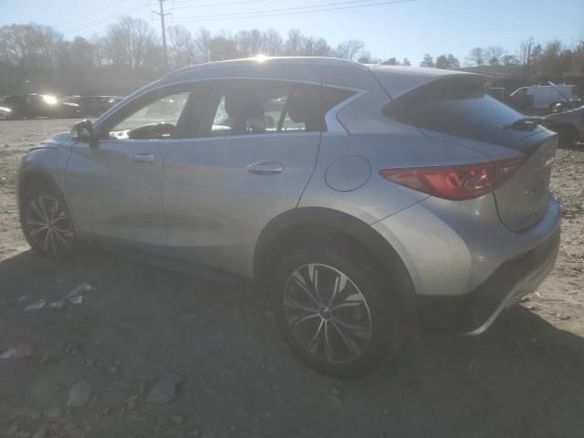 2017 Infiniti QX30 Base