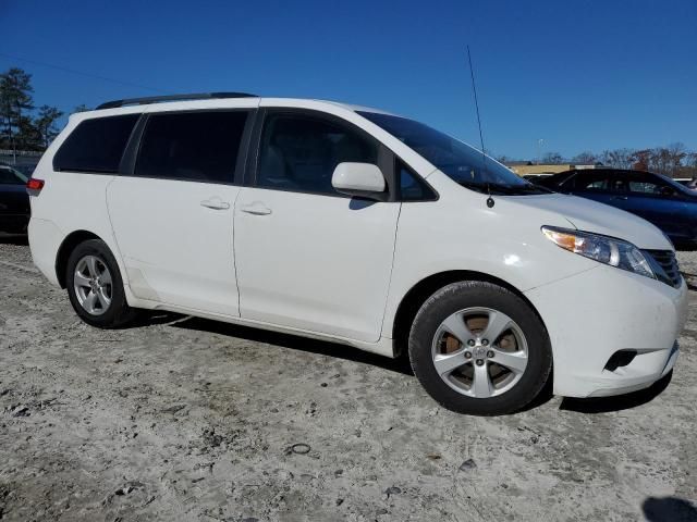 2011 Toyota Sienna LE