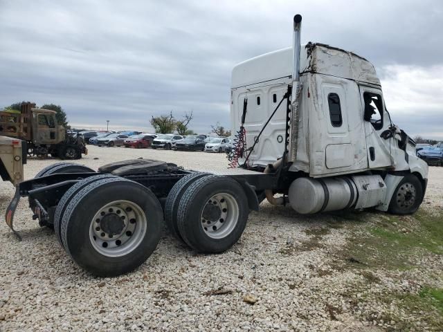 2019 Freightliner Cascadia 126