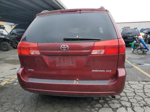 2004 Toyota Sienna XLE