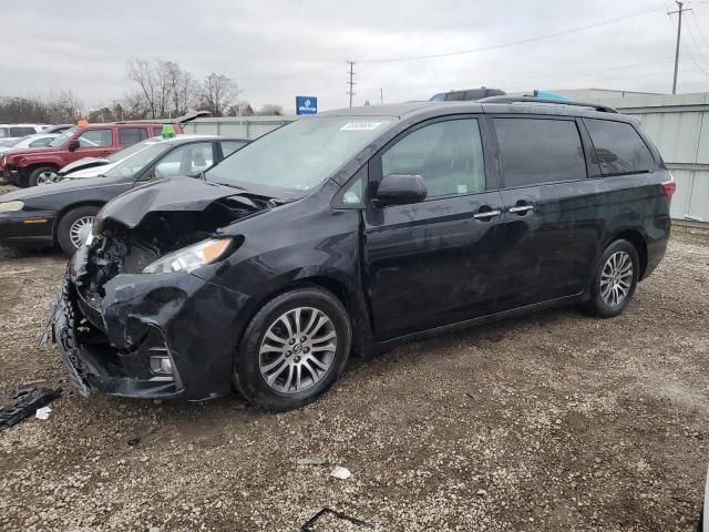 2019 Toyota Sienna XLE