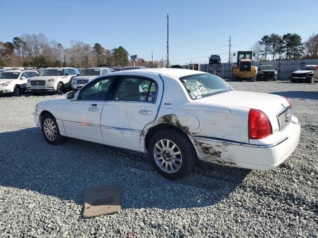 2007 Lincoln Town Car Signature