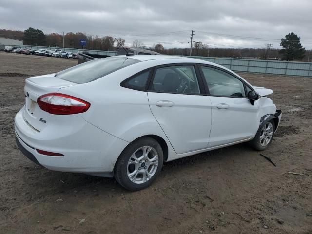 2015 Ford Fiesta SE