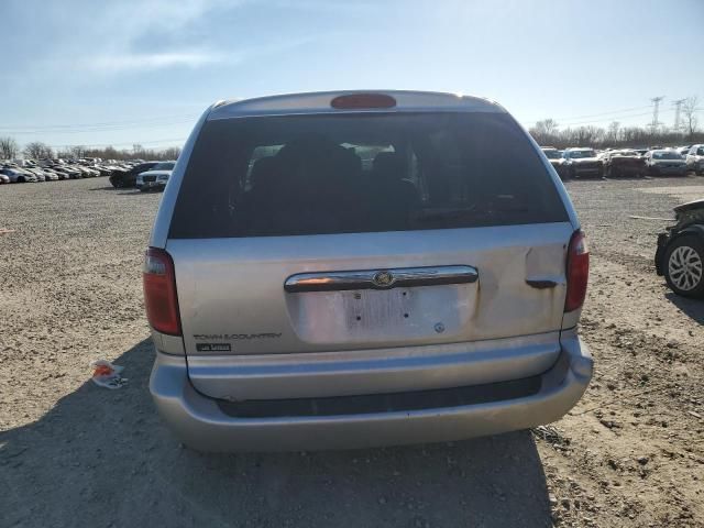 2005 Chrysler Town & Country