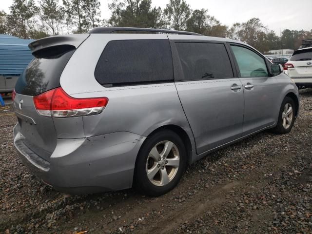 2013 Toyota Sienna LE