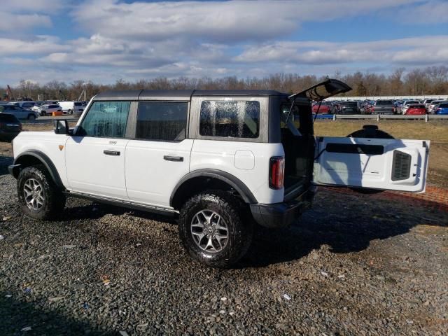 2023 Ford Bronco Base