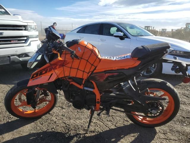 2024 KTM 390 Duke