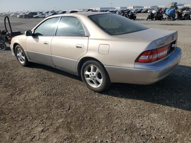 2000 Lexus ES 300