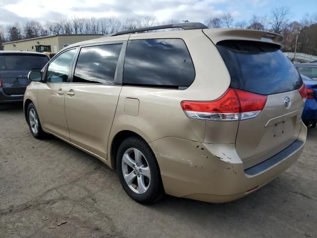 2012 Toyota Sienna LE