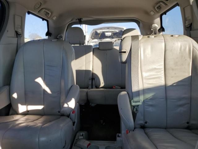 2013 Toyota Sienna XLE