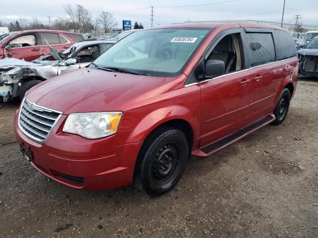 2009 Chrysler Town & Country LX