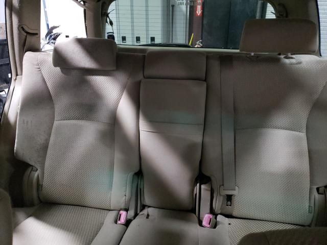 2004 Toyota Highlander Base