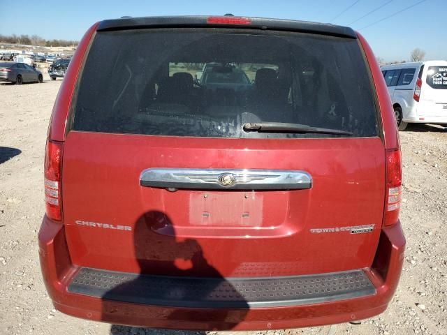 2010 Chrysler Town & Country Touring