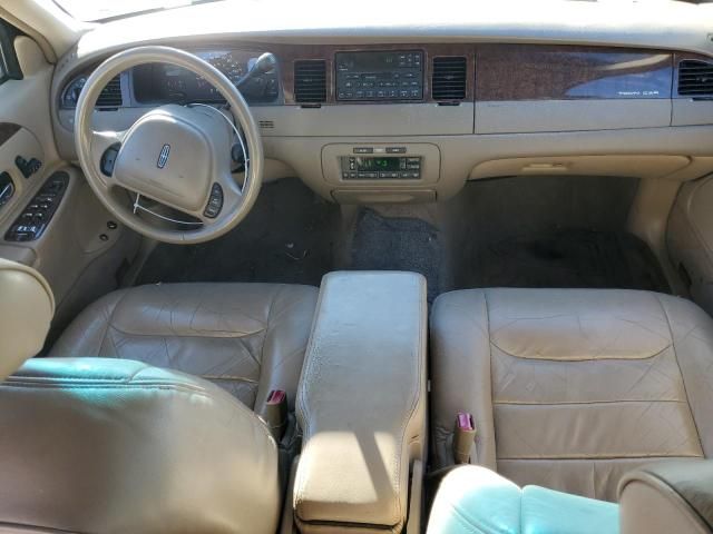 2000 Lincoln Town Car Executive