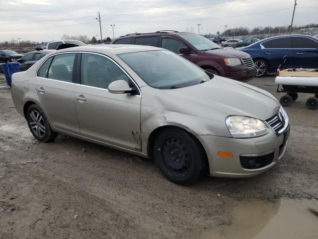 2005 Volkswagen New Jetta 2.5L Option Package 2