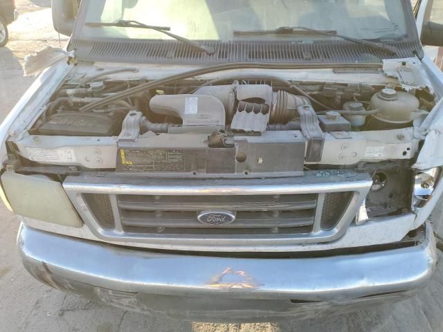 2003 Ford Econoline E350 Super Duty Wagon