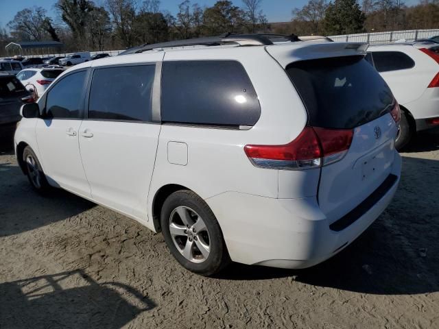 2013 Toyota Sienna LE