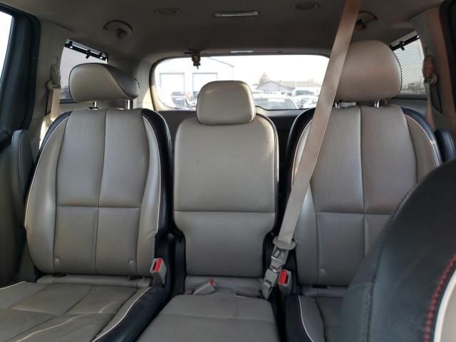 2016 KIA Sedona sx