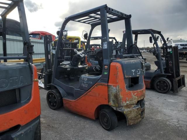 2015 Toyota Fork Lift