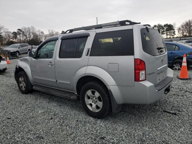 2006 Nissan Pathfinder LE