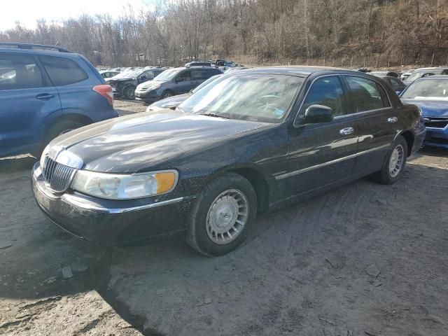 1999 Lincoln Town Car Executive