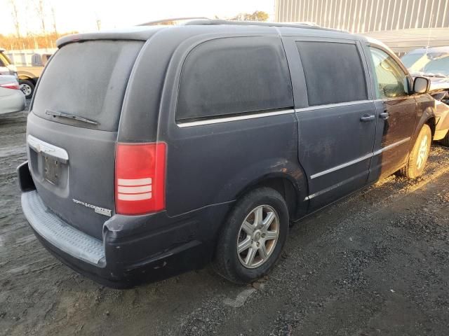 2010 Chrysler Town & Country Touring Plus