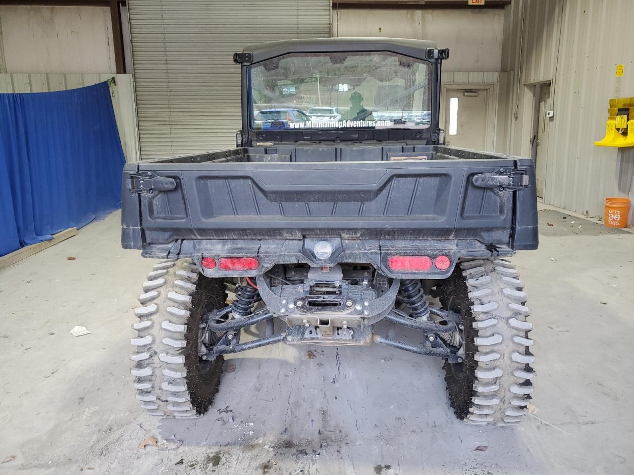 2024 Can-Am Defender PRO Limited HD10