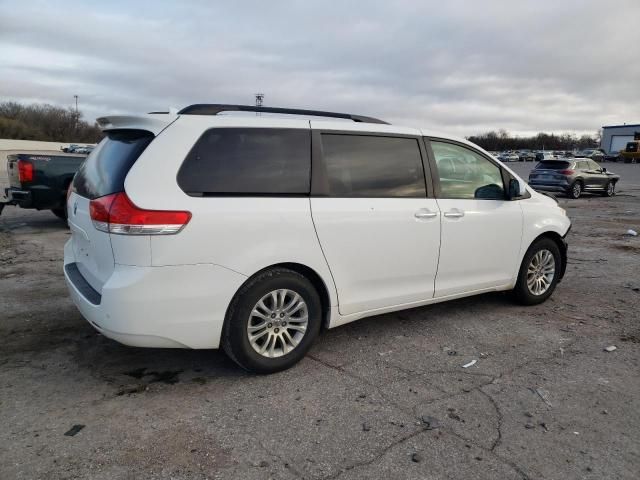 2011 Toyota Sienna XLE