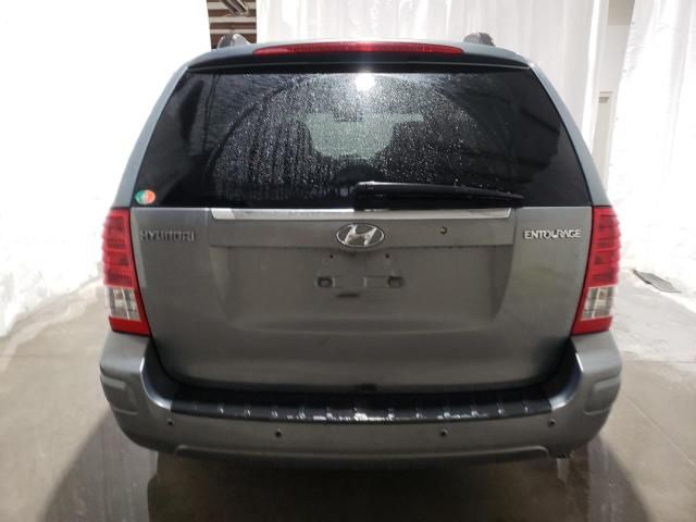 2007 Hyundai Entourage GLS