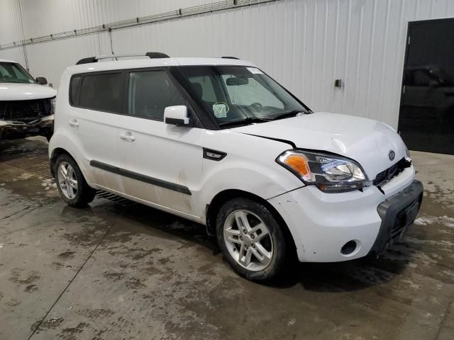 2011 KIA Soul +