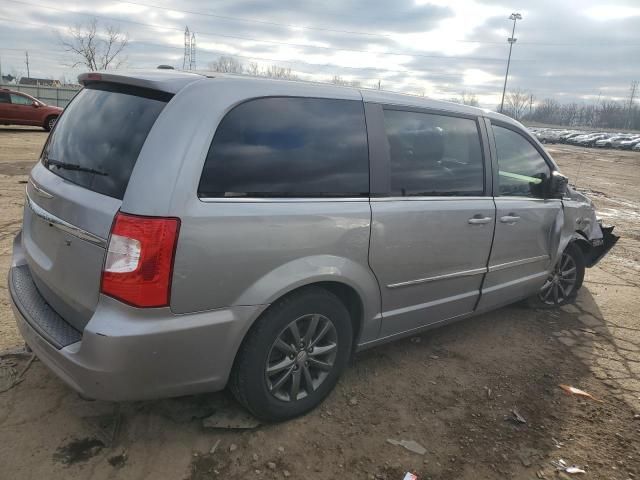 2014 Chrysler Town & Country S