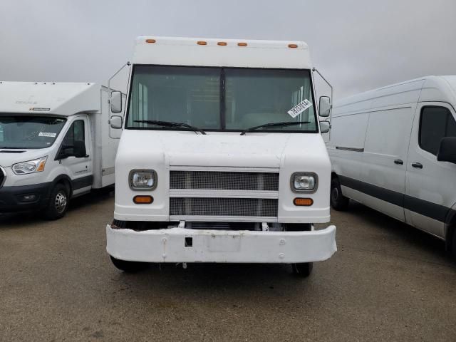 2006 Freightliner Chassis M Line WALK-IN Van