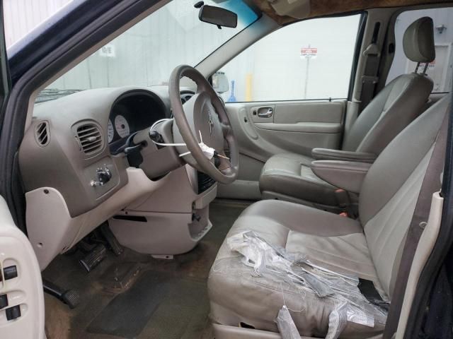 2005 Chrysler Town & Country