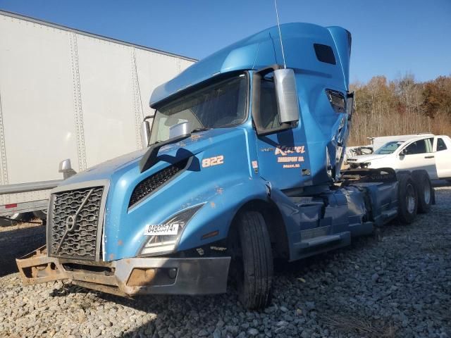 2022 Volvo VN VNL