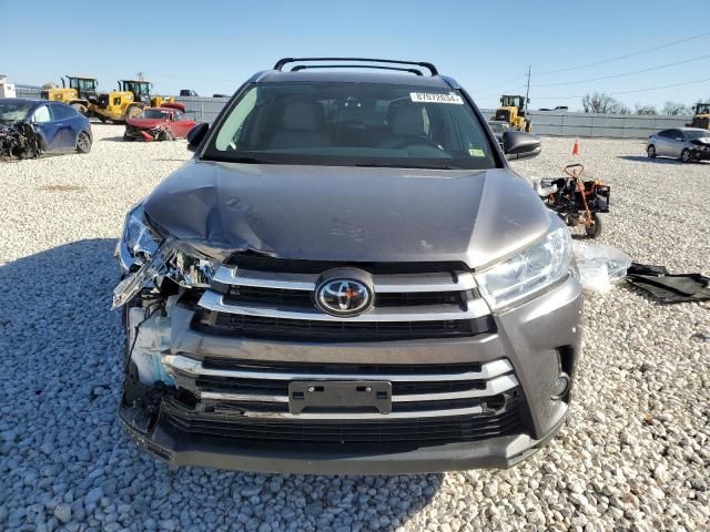 2019 Toyota Highlander SE