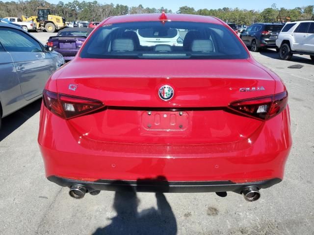 2021 Alfa Romeo Giulia Sport