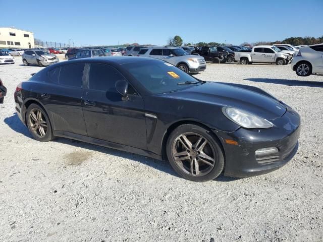 2011 Porsche Panamera 2