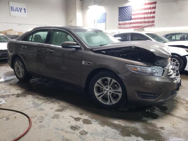 2016 Ford Taurus SEL