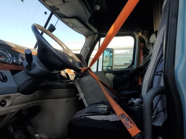 2017 Freightliner Cascadia 125